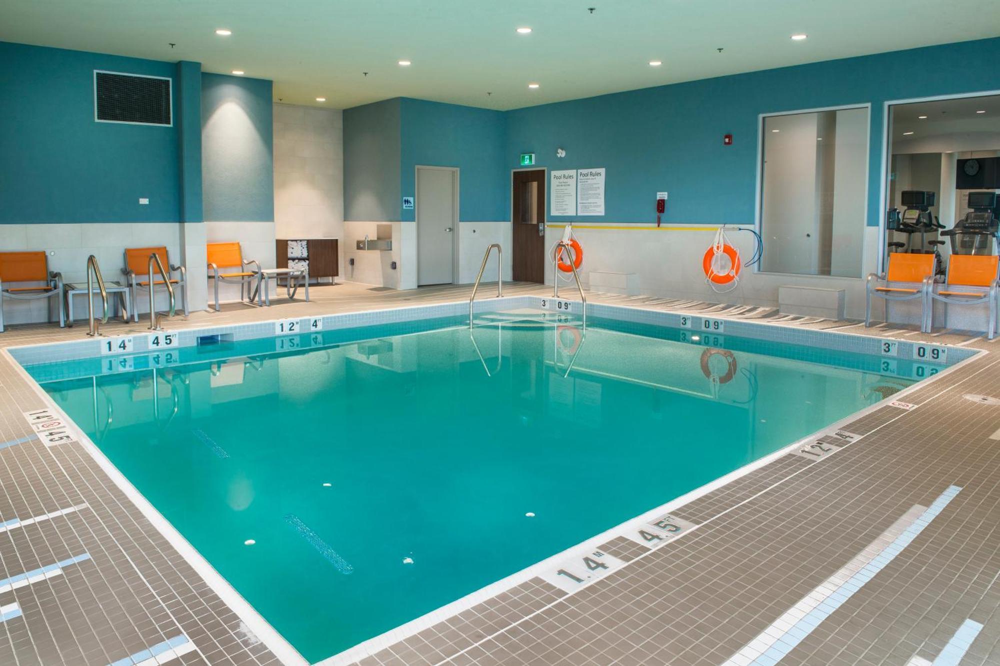 Holiday Inn Express & Suites Victoria-Colwood By Ihg Ленгфорд Екстер'єр фото